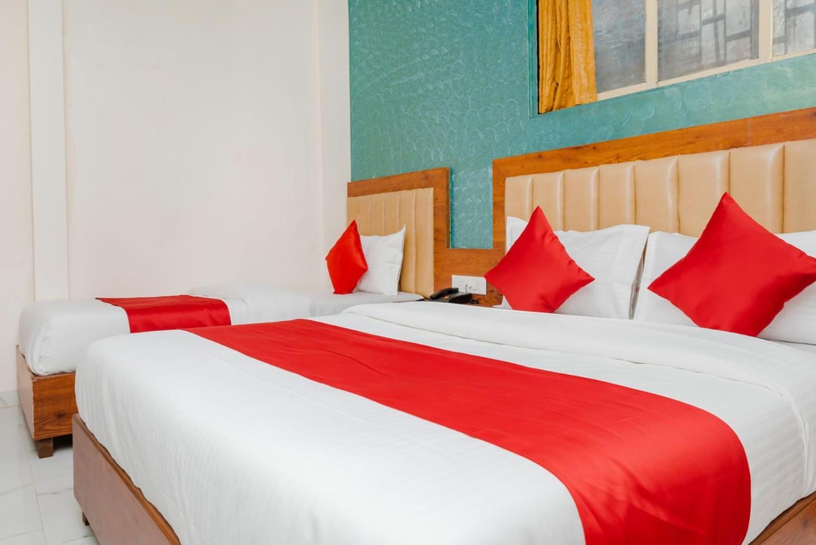 Hotel Purple Orchid, Mumbai